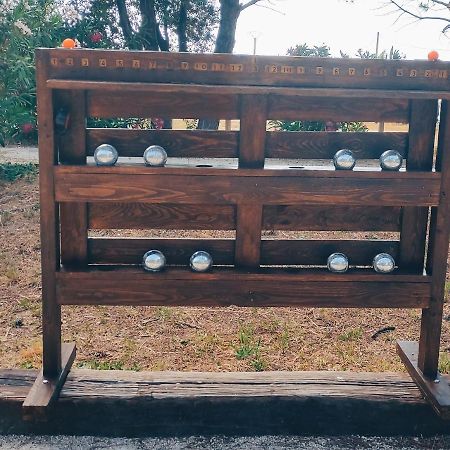 Offrez-Vous Un Sejour Dans Notre Studio T1 Bis A Entressen Une Grande Piscine Pour Se Rafraichir ,Un Espace De Jeux Pour Enfants Pour Des Heures De Divertissement Un Terrain De Petanque Pour Des Parties Endiablees ภายนอก รูปภาพ